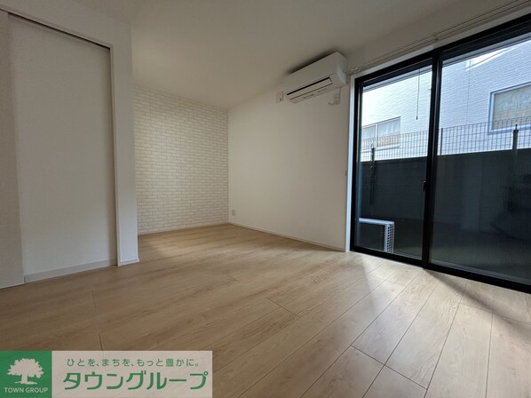 Ours Lavande(ウルス・ラヴァンド)の物件内観写真